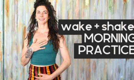 10 Minute Morning Wake + Shake Yoga | A Practice For Grounding + Energy!