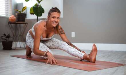 Uplifting Morning Vinyasa Yoga For Energy And Strength