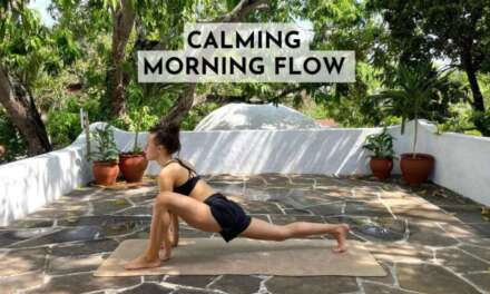 20 Min Calming Morning Flow + 2 Min Meditation