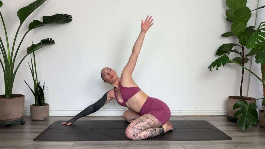 10 Min FEEL GOOD Morning Yoga Stretch (DAY 27)