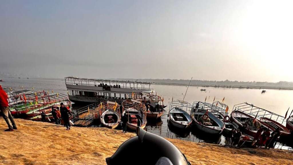 Reaction ???? Capture Assi Ghat View Siberian Morning Yoga And Vlog Agaya#trending #viralvideo Varanasi