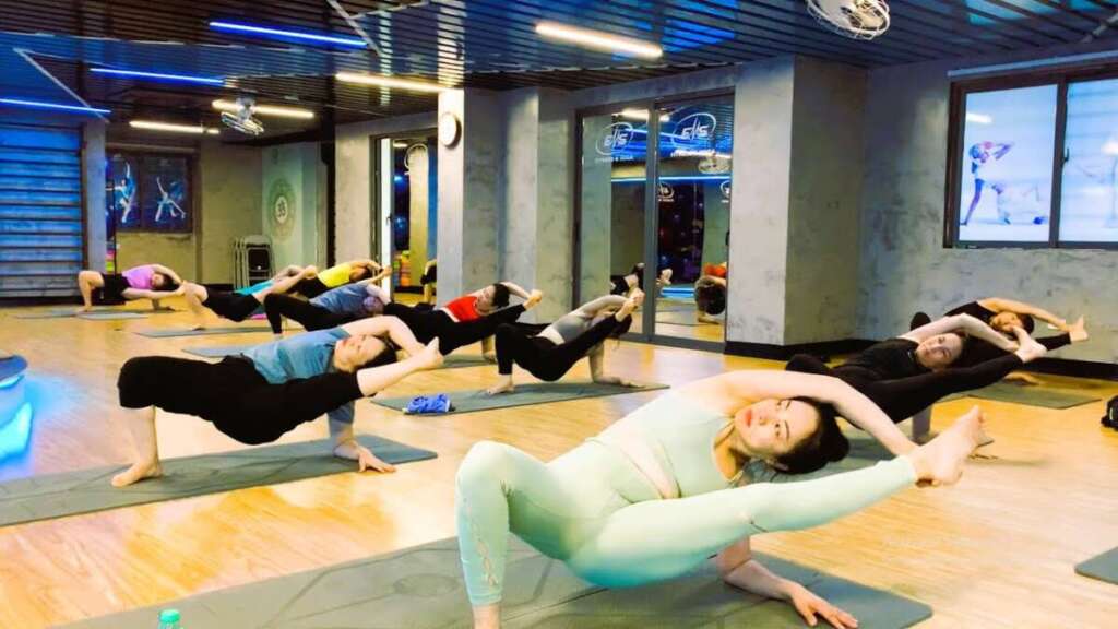 20 Minute Morning Yoga Workout For Hips Flexibility And Backbend @masteryoga2.0