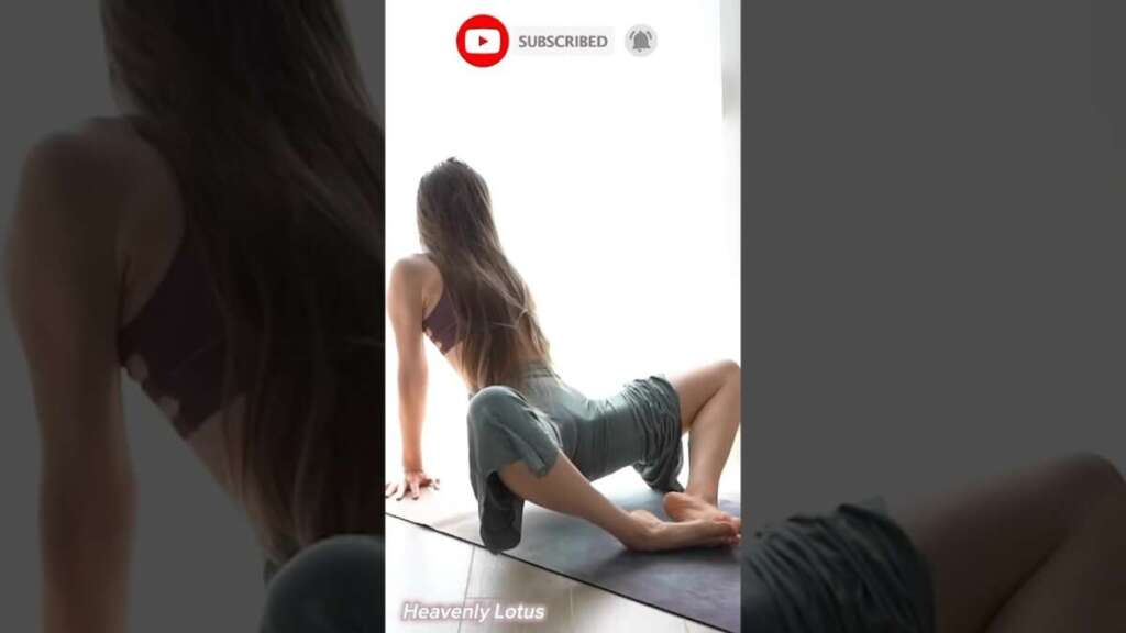 Morning Yoga Stretch #yogabody #yogagirl #split #hotyoga