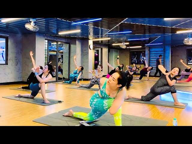20 Minute Morning Yoga Workout For Stiff Shoulders And Back @masteryoga2.0