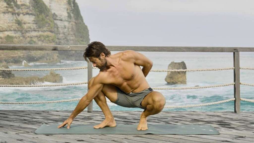 10 Min Morning Yoga Stretch And Full Body Mobility