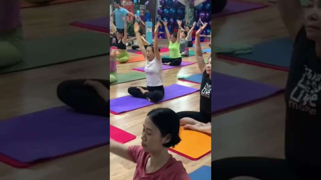Morning Yoga! #youtuber #viralvideo #bodyopening #trendingsong #youtube #love #yogareels #trending