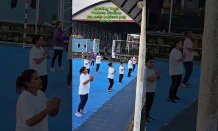 Morning Yoga// Morning Vibes#yoga #morning #guru #yogamusic #meditation #shorts