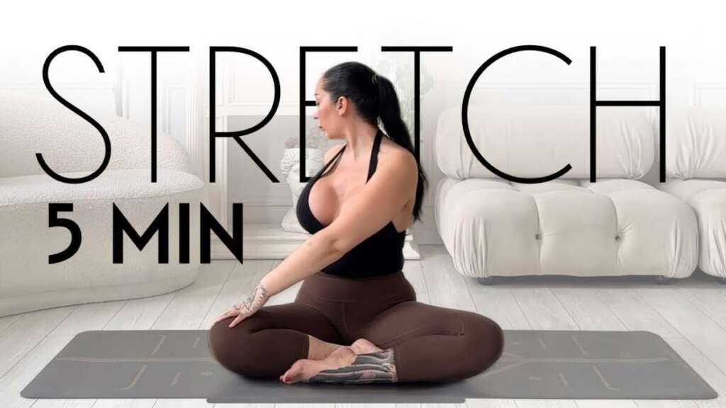 5 Min Morning Yoga To FEEL AMAZING