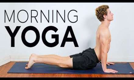 Morning Yoga For Athletes (20-Min Flow And Stretch)