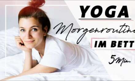 Yoga Anfänger Morgenroutine Im Bett | Wach Und Entspannt In Den Tag | Nur 5 Minuten