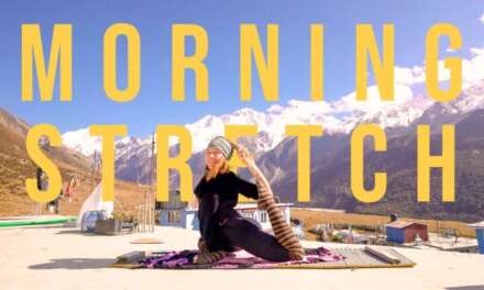 MORNING YOGA – 20 Min Full Body Yoga For Energy, Strength, & Flexibility