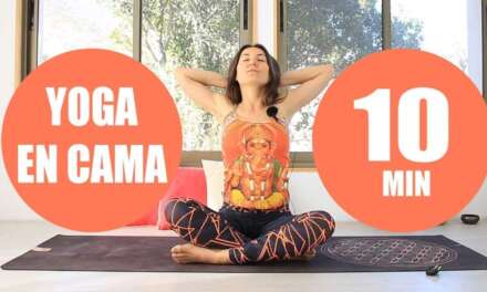 Yoga En CAMA Al Despertar | 10 Min En La Mañana | MalovaElena