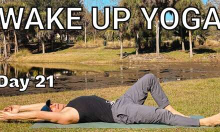 WAKE UP YOGA – 10 Min Full Body Morning Stretch – 30 Days Of Yoga