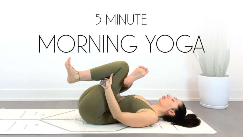 5 Minute Yoga – The BEST Morning Stretch In Just 5 MINS! (All Levels Yoga)