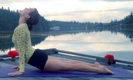 Morning Yoga On The Road  –  Yoga For Travel   –  Yoga With Adriene