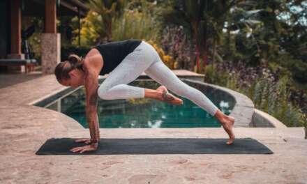 Energizing And Strong Morning Yoga | Breathe And Flow Yoga