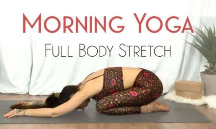 10 Minute Morning Yoga ( Quick Feel Good Morning Routine! )
